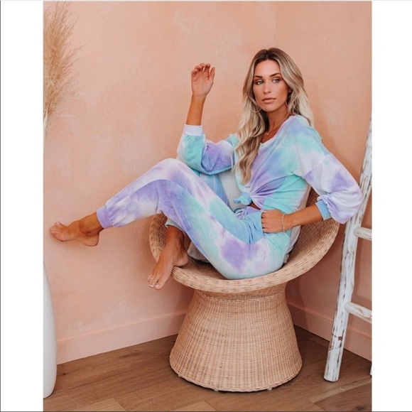🆕 Beautiful 2pc Purple Tie Dye Lounge Set - Picture 4 of 7